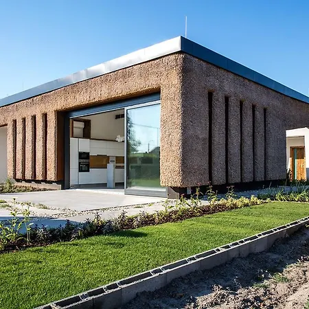Artkazal Villa *