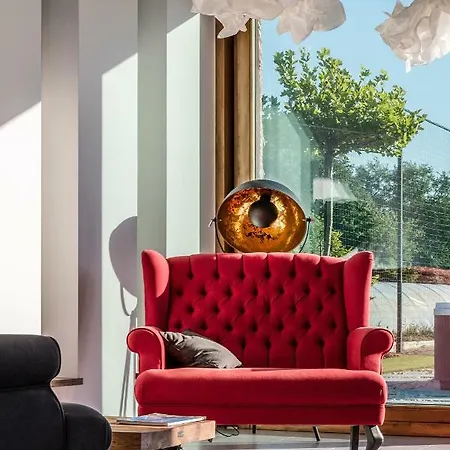 Artkazal Villa *